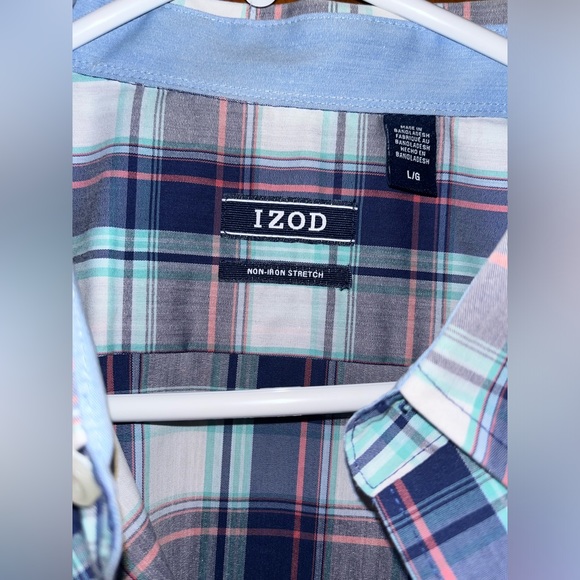 Men’s Izod Non-Iron Stretch button up tshirt - Picture 2 of 3